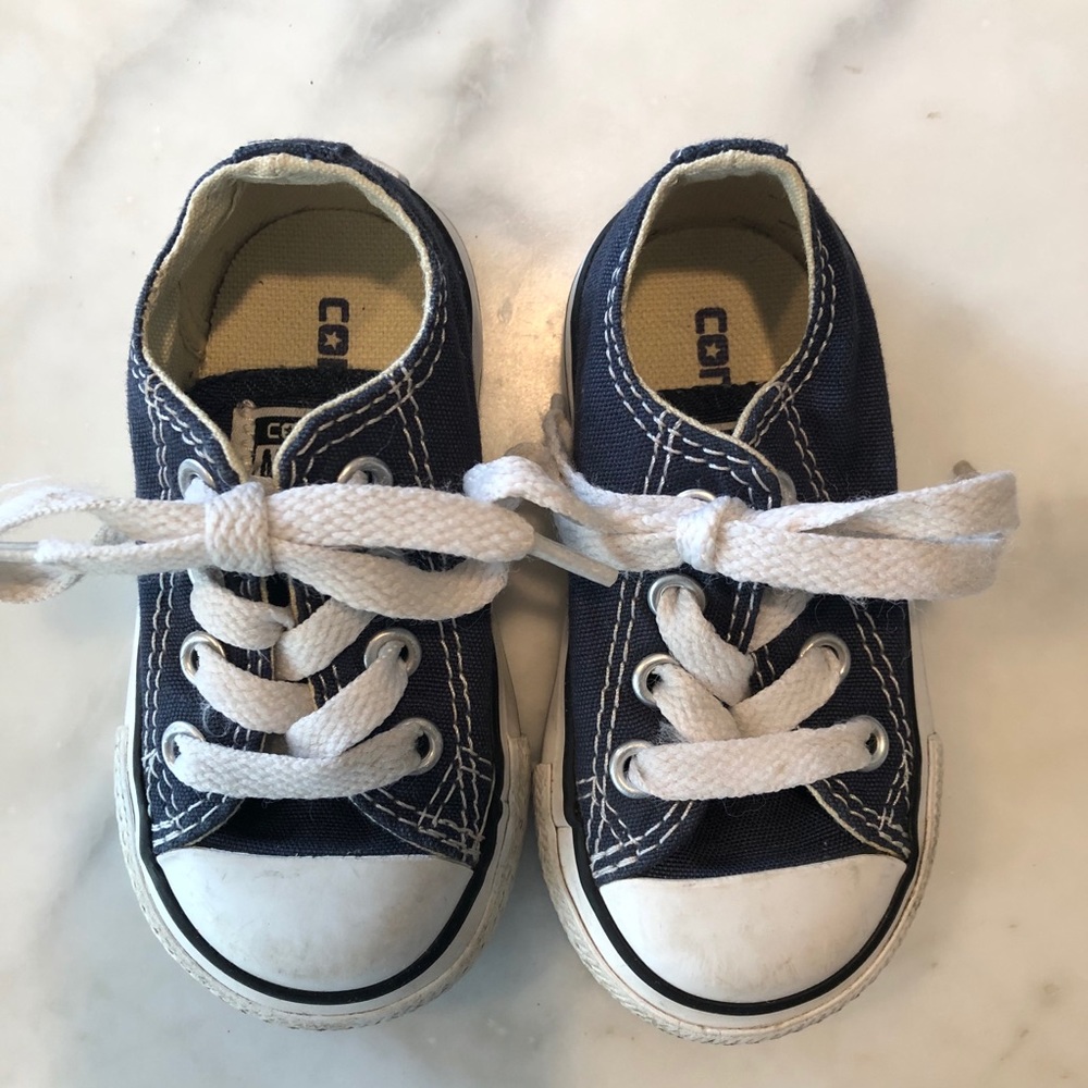 Toddler converse sneakers (4)